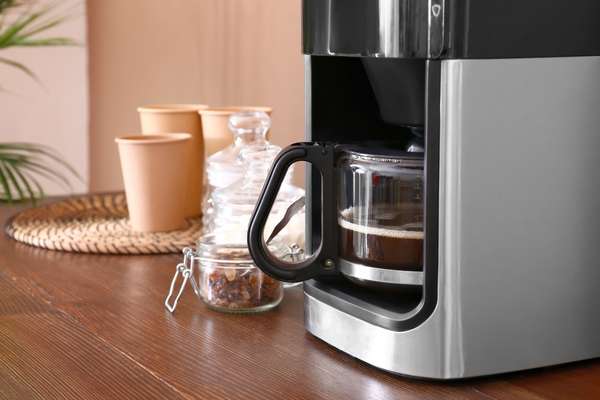 Remove the residue from the inner parts Clean a Coffee Maker