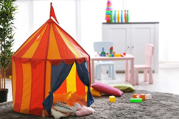 Turn an attic into a playroom for kids. Children's Bedroom Decor