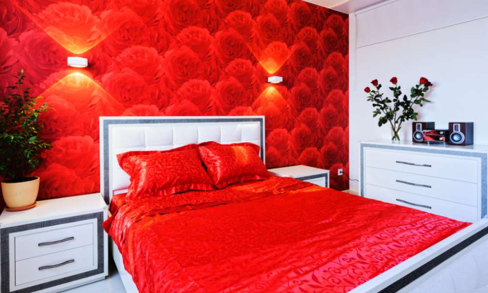 Red Bedroom Decor